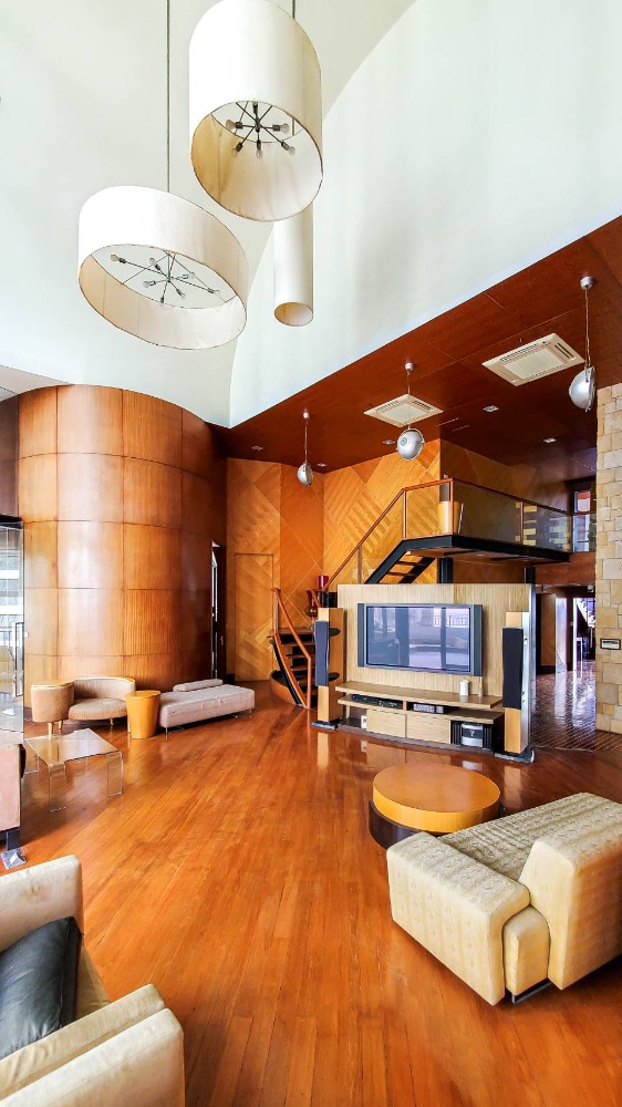 ✨🔔For sale: Exclusive Duplex Penthouse with large private swimming pool at Sathorn Park Place ✨🔔For sale: Exclusive Duplex Penthouse with large private swimming pool at Sathorn Park Place