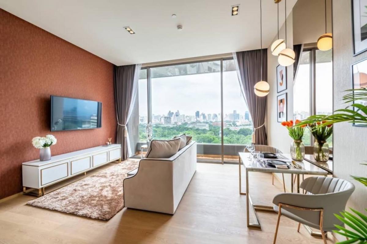 ✨ 👍For sale with tenant til 30/6/26
Saladaeng one in CBD area near Lumpini park , unblocked view of the park