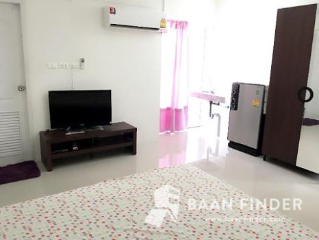 Apartment for rent in Srinakarin Road area, opposite Seacon Square. Apartment for rent in Srinakarin Road area, opposite Seacon Square.