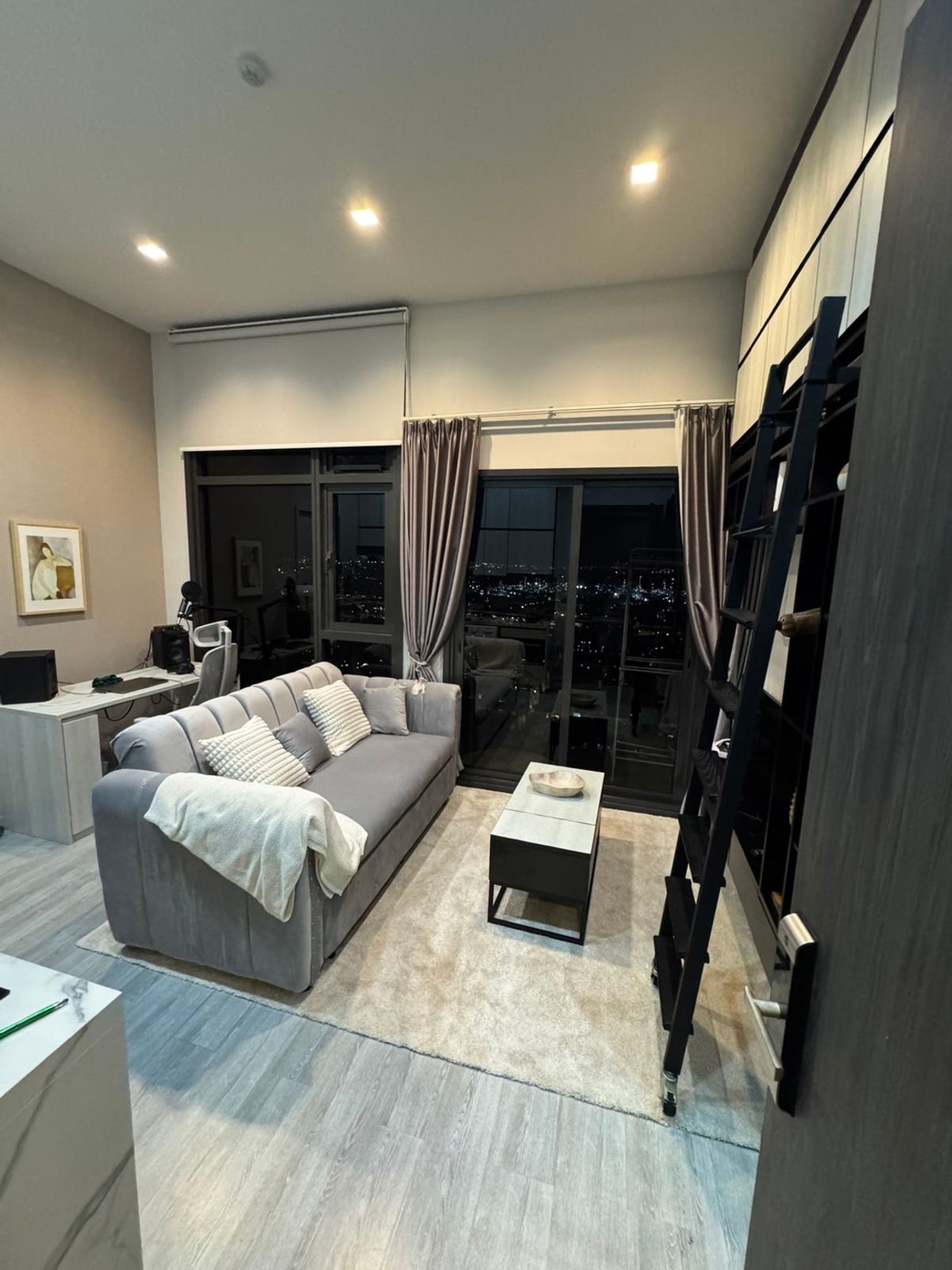 Rent : The Line Sukhumvit 101 , 1 Bed 1 Bath , size 34 sqm , high Floor fully furnished Rent : The Line Sukhumvit 101 , 1 Bed 1 Bath , size 34 sqm , high Floor fully furnished