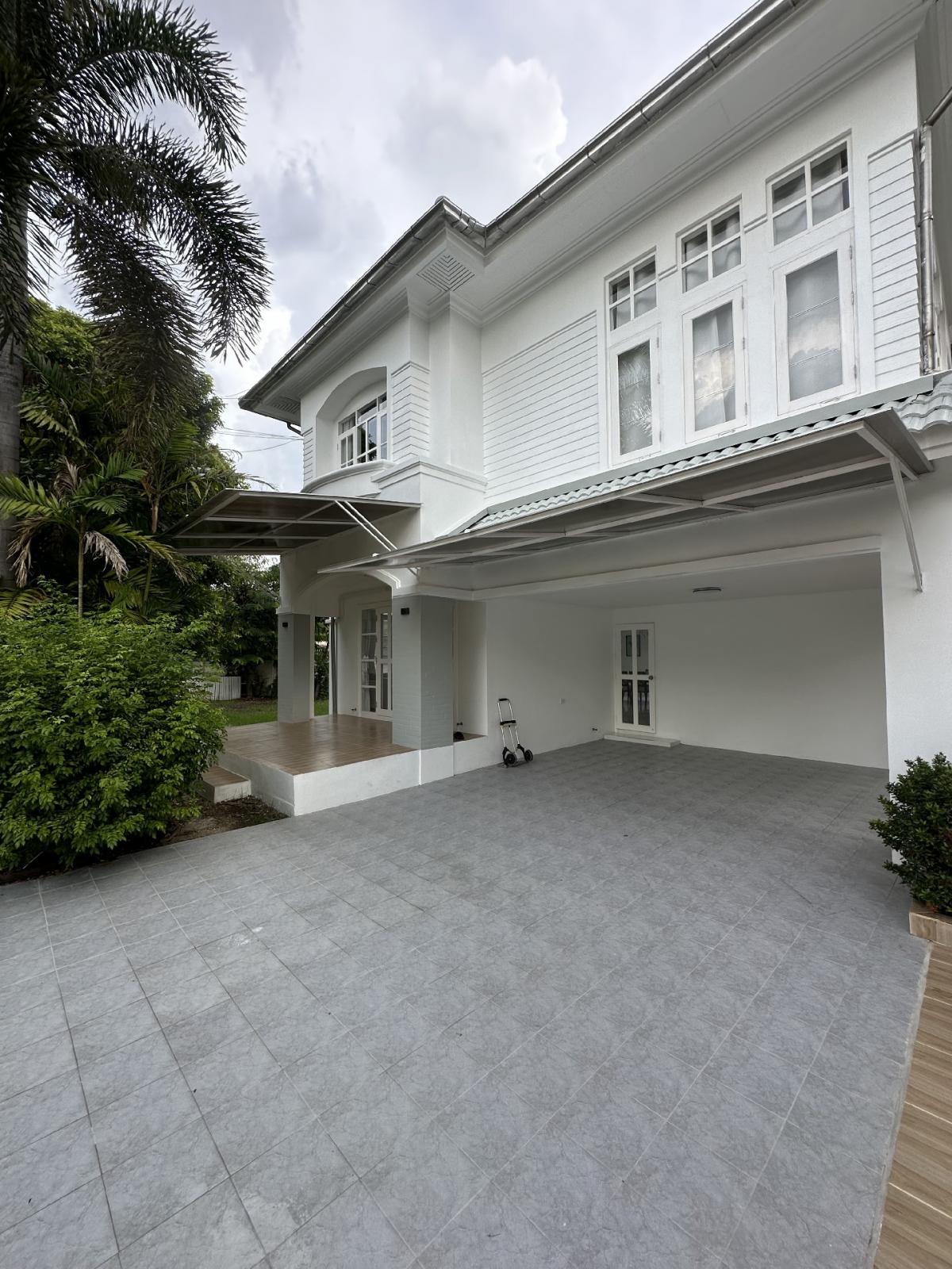 For sale/rent house in Perfect Place Village, Rattanathibet, Sai Ma, accessible from both Ratchaphruek Road and Rattanathibet Road, near the Purple Line, near Phra Nang Klao Bridge, near Central Westgate, 3 bedrooms, 3 bathrooms, 2 and a half storey house For sale/rent house in Perfect Place Village, Rattanathibet, Sai Ma, accessible from both Ratchaphruek Road and Rattanathibet Road, near the Purple Line, near Phra Nang Klao Bridge, near Central Westgate, 3 bedrooms, 3 bathrooms, 2 and a half storey house