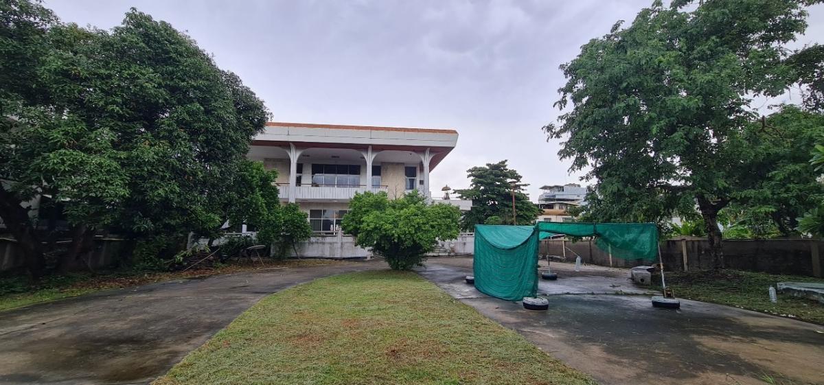 Single house for sale, Suk Sawat area, Dao Khanong, 737 sq m., 1,000 sq m., 6 bedrooms, 6 bathrooms, can accommodate many cars. Single house for sale, Suk Sawat area, Dao Khanong, 737 sq m., 1,000 sq m., 6 bedrooms, 6 bathrooms, can accommodate many cars.