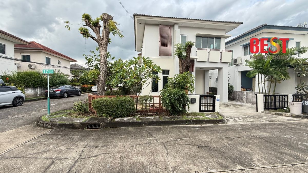 For sale: Twin house, single house style, Prompat Greennova, near Sathit Phatthana, Fashion Island, expressway, convenient transportation, cheap and good, must be this one. Selling cheaper than the appraisal price. For sale: Twin house, single house style, Prompat Greennova, near Sathit Phatthana, Fashion Island, expressway, convenient transportation, cheap and good, must be this one. Selling cheaper than the appraisal price.