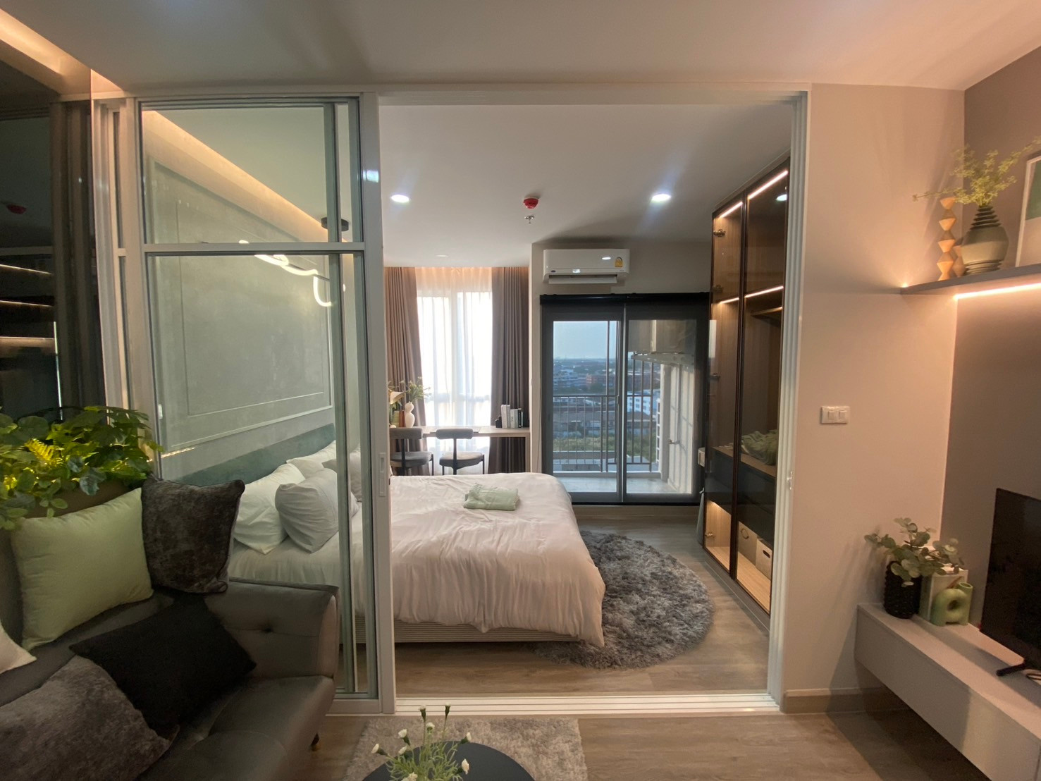 🌈 ห้องสวยๆ ให้เช่า Supalai Loft Phasi Charoen Station ราคา 13,000 บาท เครื่องใช้ไฟฟ้าครบ บิ้วอินจัดเต็ม โทร. 087-556-4977📞📞 – รูปที่ 3