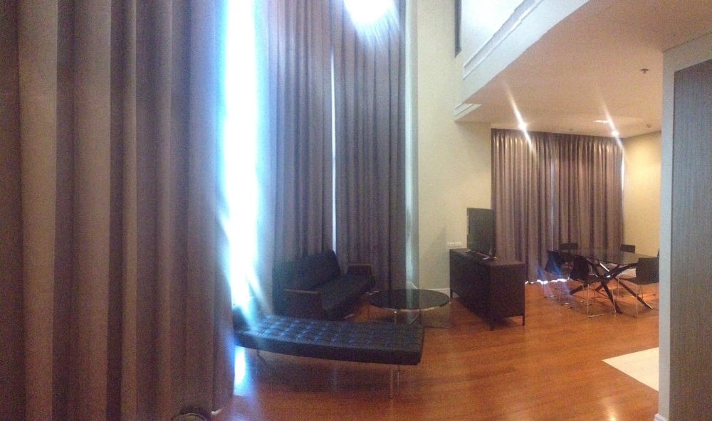 RENT (100,000 THB Negotiable) @BTSPhrom Pong (Duplex 3 Bed 177 Sqm) High Floor 25+