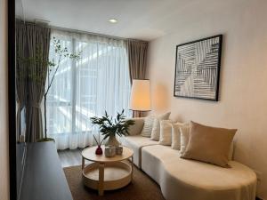ideo mobi sukhumvit 40 🔥2Bed 52sq.m. 7.59mb. Fully Furnished Bts.Ekkamai Call/Line : 0646428664 (Phat)