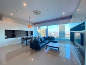 For sale 3 bedrooms 180 sq m. Circle Condominium Petchburi36