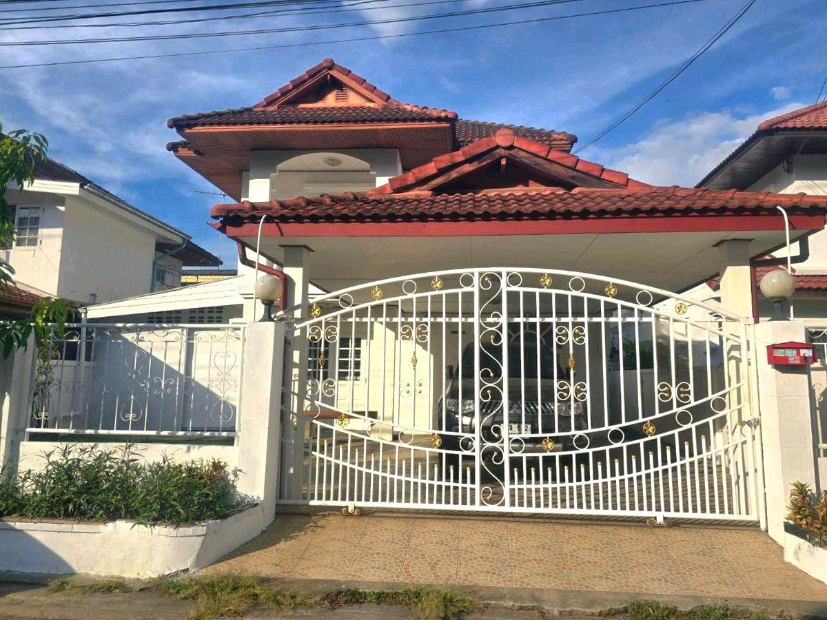 For rent: 2-storey detached house, 67 sq m, Kaset-Nawamin, near Lertlah School