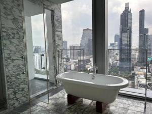 The Ritz Carlton mahanakorn residence for rent