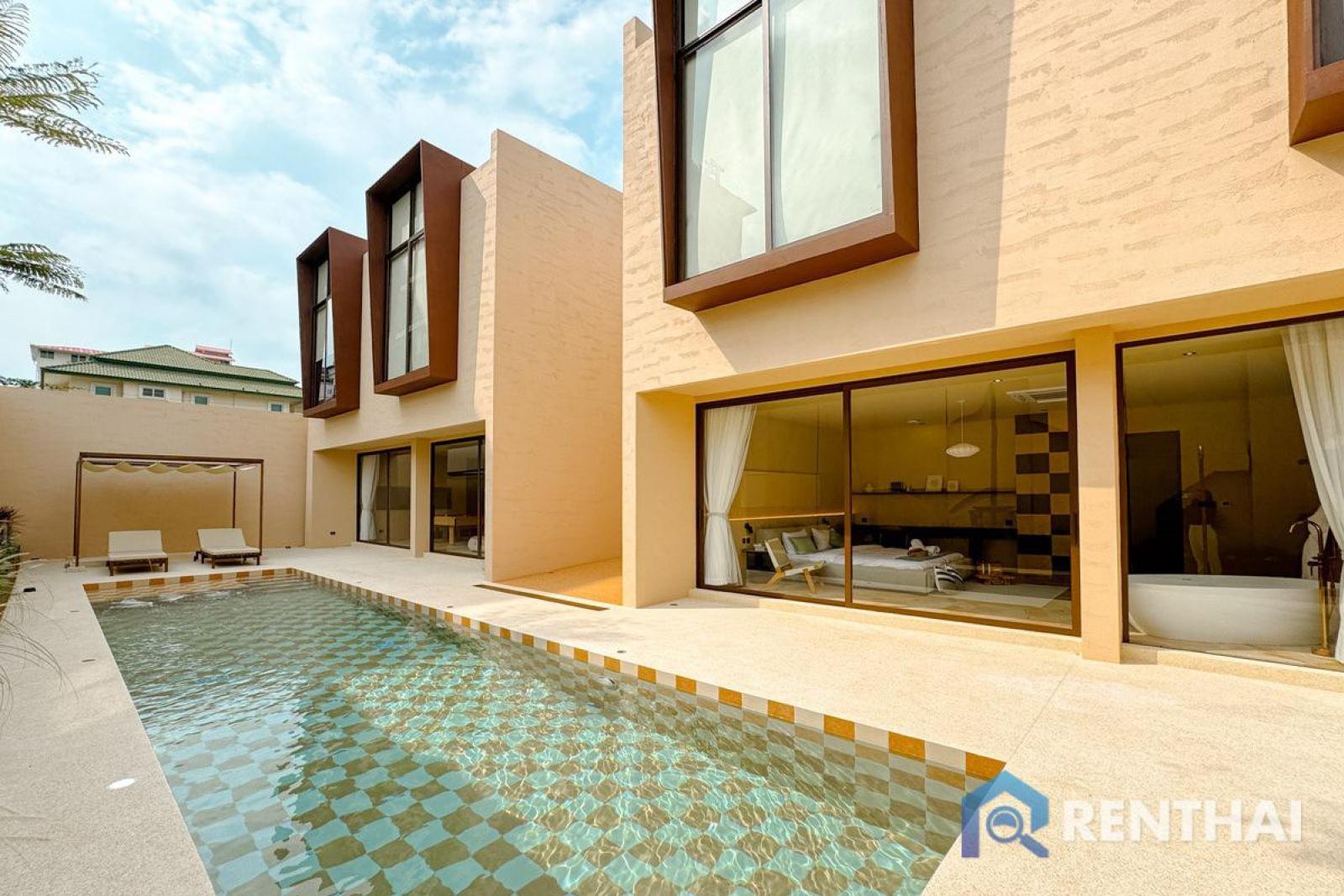 สำหรับ ขาย บ้าน 5 ห้องนอน ที่ เขาพระตำหนัก, พัทยา