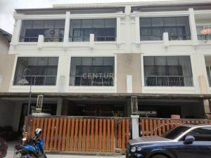 ประกาศขายทาวน์โฮม 3 ชั้น 3 หลังทะลุกัน โครงการบ้านกลางกรุง สาทร พื้นที่ใช้สอย 68.90 ตร.ว. No.55-TH-67044