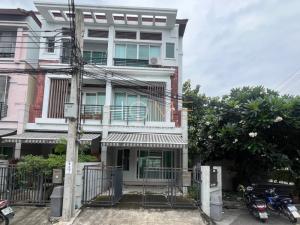 ทาวน์โฮม บ้านกลางเมือง เออร์บาเนี่ยน พระราม 9 - ลาดพร้าว / 3 ห้องนอน (ขาย), Baan Klang Muang Urbanion Rama 9 - Ladprao / Townhome 3 Bedrooms (FOR SALE) TPM160
