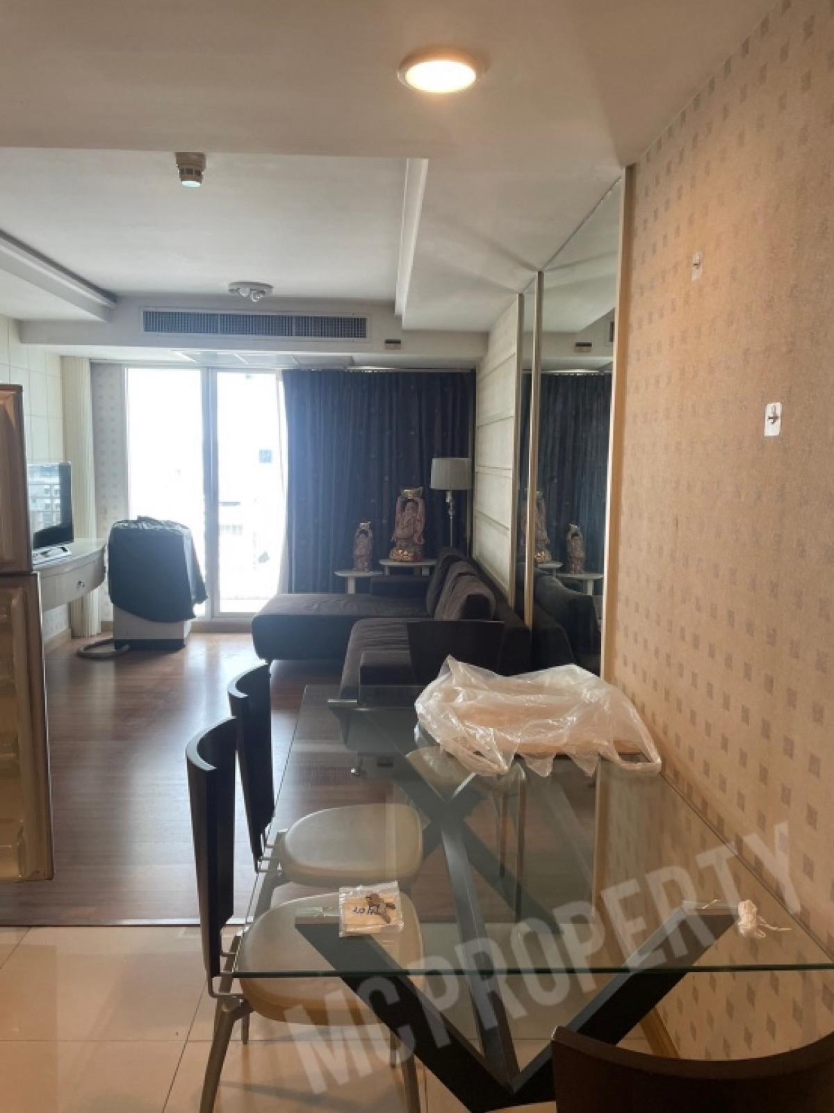 Harmony Living Phahonyothin11 2 bedroom 94sqm high floor for sale only 9.1Mb please contact 0816878954
