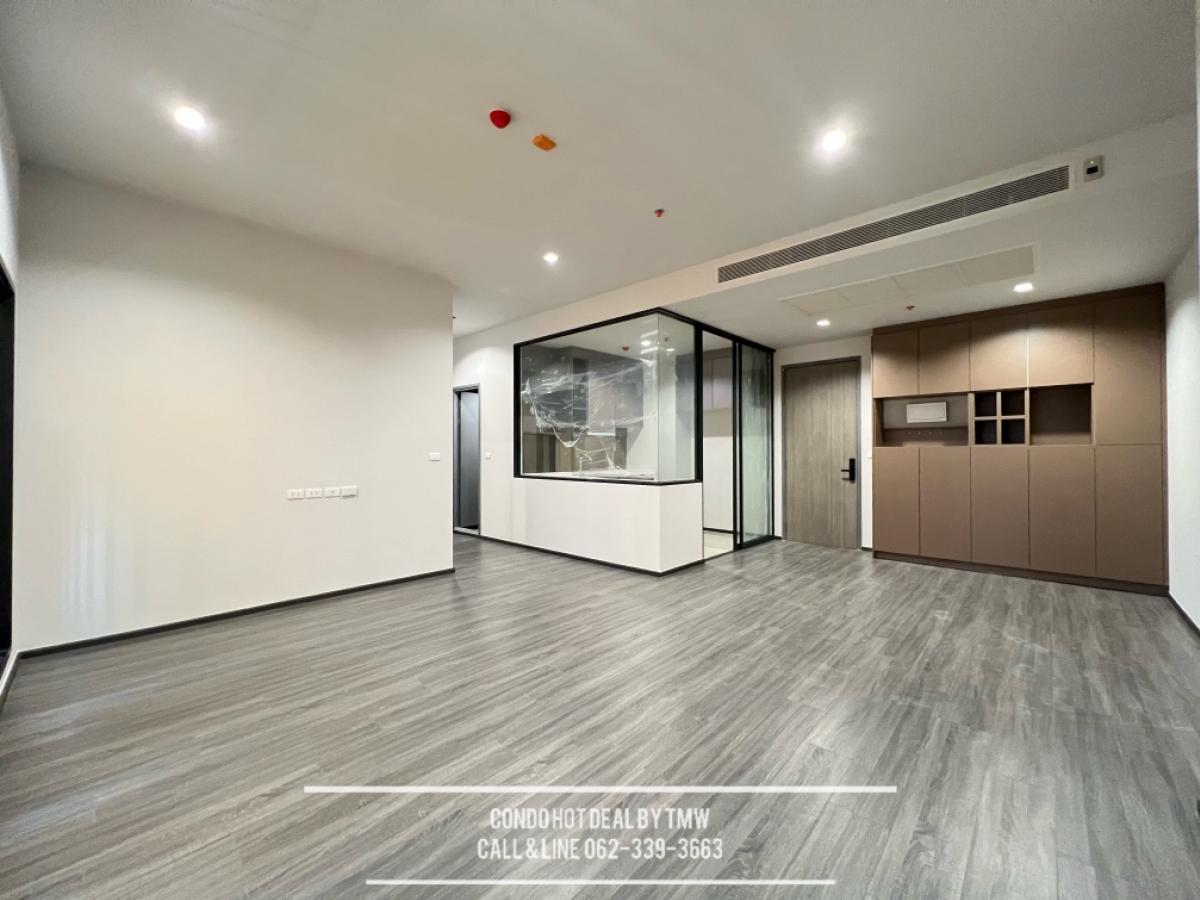 Special type room, 2 bedrooms, 2 bathrooms, size 114 sq m., high floor, beautiful view, Ideo Sukhumvit Rama 4, near BTS Phra Khanong, 350 meters.