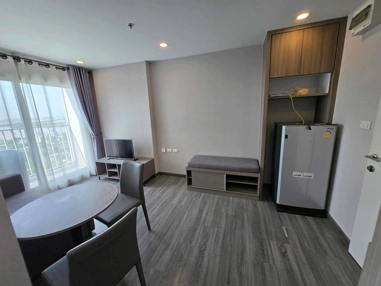 ให้เช่า เดอะ ทรัสต์ คอนโด แอท บีทีเอส เอราวัณ(The Trust Condo @BTS Erawan)