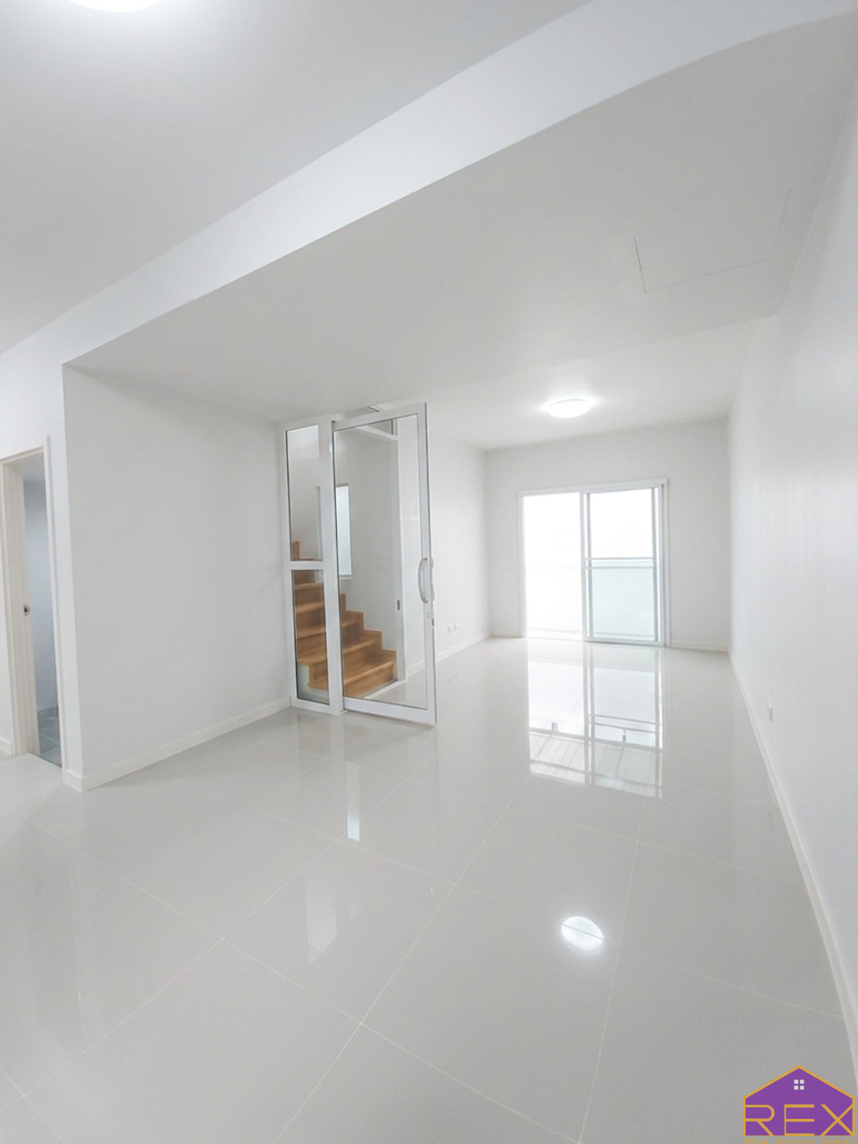 ขายทาวน์เฮ้าส์ บ้านพฤกษา82 รีโนเวทใหม่  โซนหน้าถนน 16 เมตร – รูปที่ 3