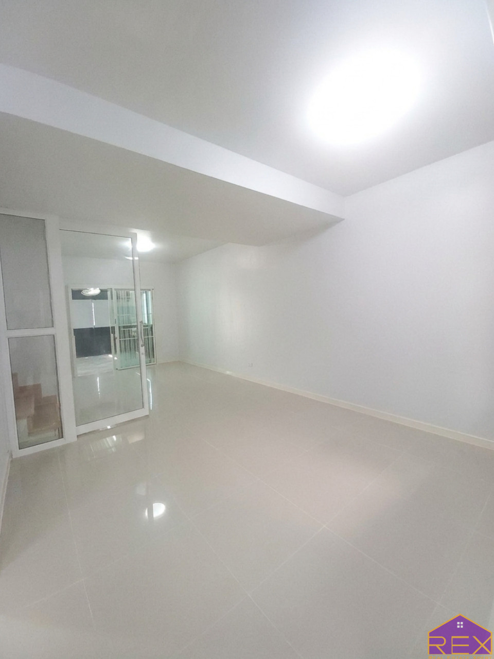 ขายทาวน์เฮ้าส์ บ้านพฤกษา82 รีโนเวทใหม่  โซนหน้าถนน 16 เมตร – รูปที่ 4