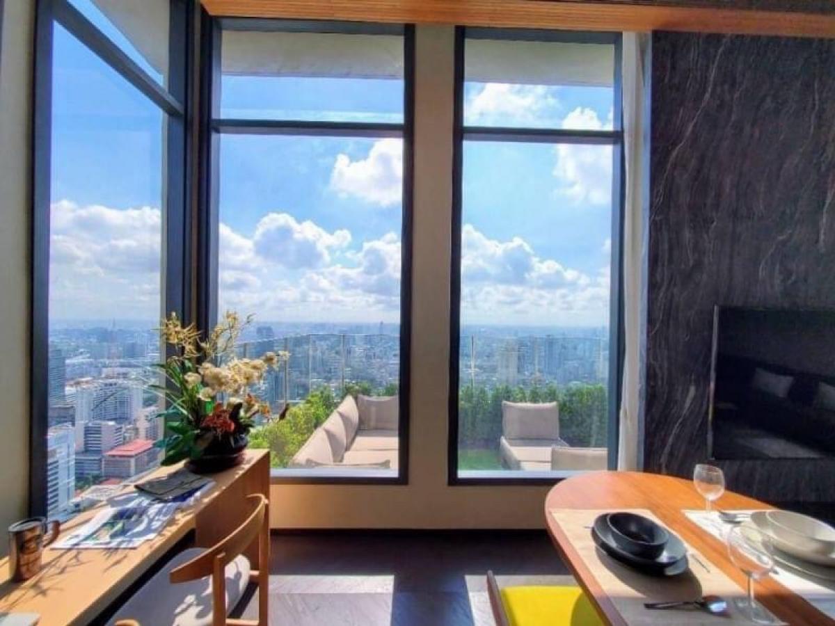 For Sale: The Esse Asoke Penthouse Super high floor 50++ 2B2B 127 sqm 54MB For Sale: The Esse Asoke Penthouse Super high floor 50++ 2B2B 127 sqm 54MB