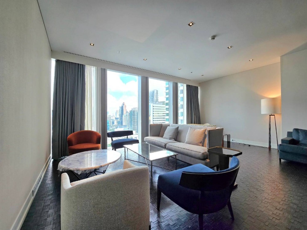 ♦ Prime Location ♦ ชั้น 25++ 211.00 ตร.ม. | 3 ห้องนอน 4 ห้องน้ำ | ใกล้ BTS ช่องนนทรี 2 นาที, คิง เพาเวอร์ มหานคร 3 นาที, ตรีนิตีมอลล์ 3 4 นาที ♦ Prime Location ♦ ชั้น 25++ 211.00 ตร.ม. | 3 ห้องนอน 4 ห้องน้ำ | ใกล้ BTS ช่องนนทรี 2 นาที, คิง เพาเวอร์ มหานคร 3 นาที, ตรีนิตีมอลล์ 3 4 นาที