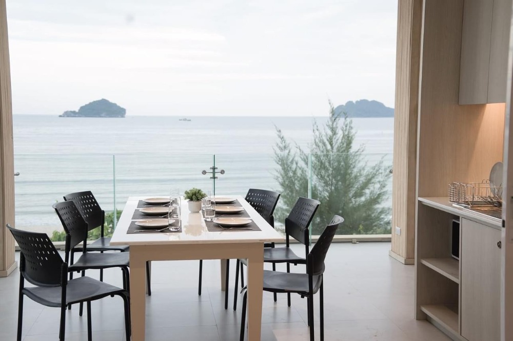 ♦ Resort style house ♦ บ้าน2ชั้นพร้อมที่ดินและหาดส่วนตัว เมืองประจวบคีรีขันธ์ | 6 ห้องนอน ตกแต่งครบ | ศาลาริมทะเล, ลานบาร์บีคิว, สวนและสนามหญ้า – รูปที่ 4