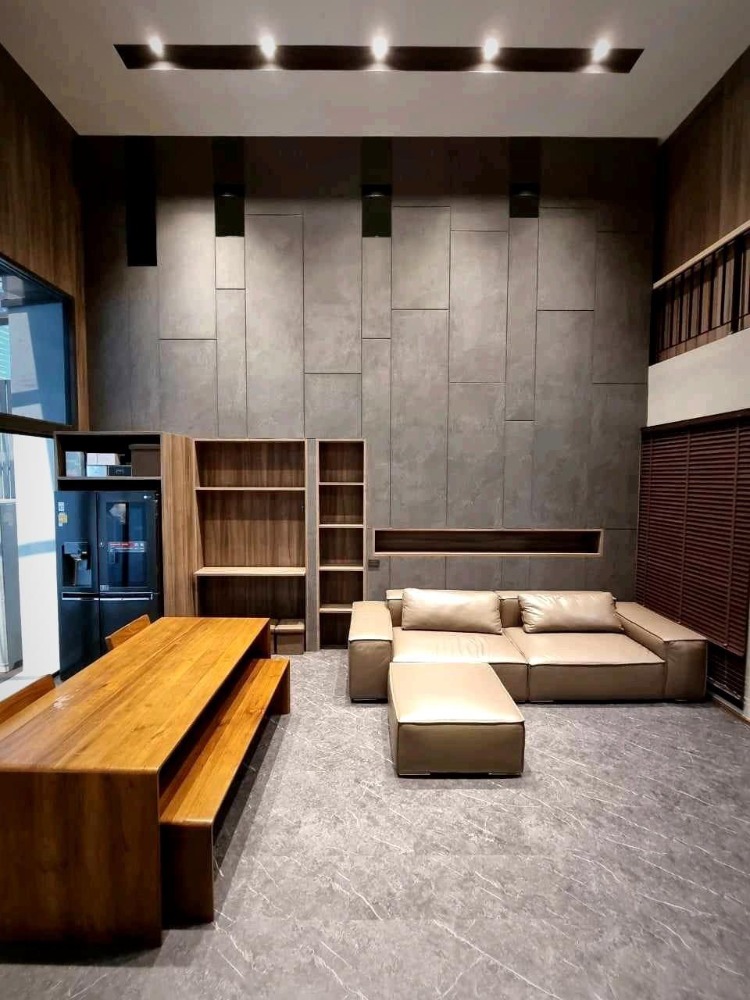 ❖ Ready to move​ in ❖ ทาวน์โฮม 3.5 ชั้น | 25.70 ตร.ว. 200.00 ตร.ม. | 3 ห้องนอน 2 ที่จอดรถ | ใกล้ Bangkok Prep (Inter) 9 นาที, Century อ่อนนุช 9 นาที, รพ.สุขุมวิท 13 นาที – รูปที่ 4
