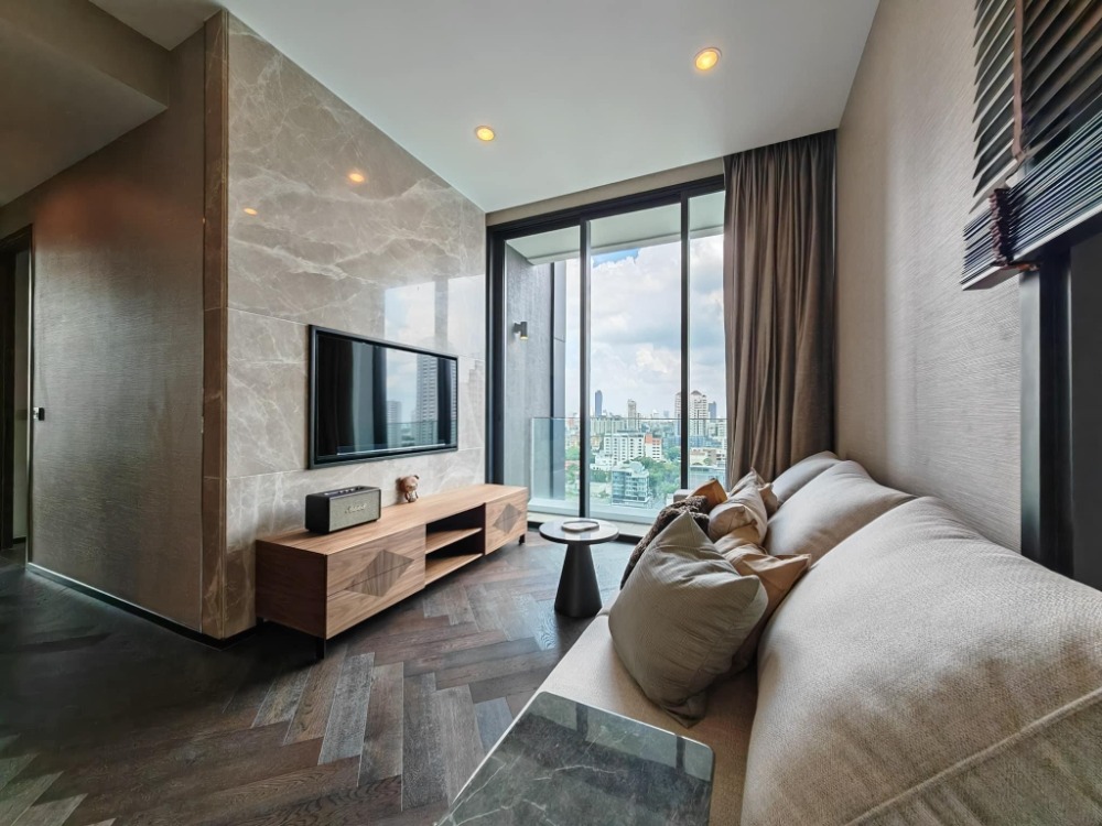♦ Modern Luxury ♦ ชั้น 10+ 72.36 ตร.ม. | 2 ห้องนอน 2 ห้องน้ำ | ใกล้ BTS ทองหล่อ 1 นาที, เกทเวย์ เอกมัย 6 นาที, โรงพยาบาลสุขุมวิท 6 นาที – รูปที่ 3