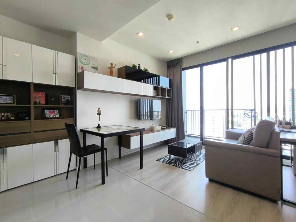 Urgent sale, cheap sale, Quinn Condo 45 sq m, 4.19 million, beautiful room, built-in. Urgent sale, cheap sale, Quinn Condo 45 sq m, 4.19 million, beautiful room, built-in.