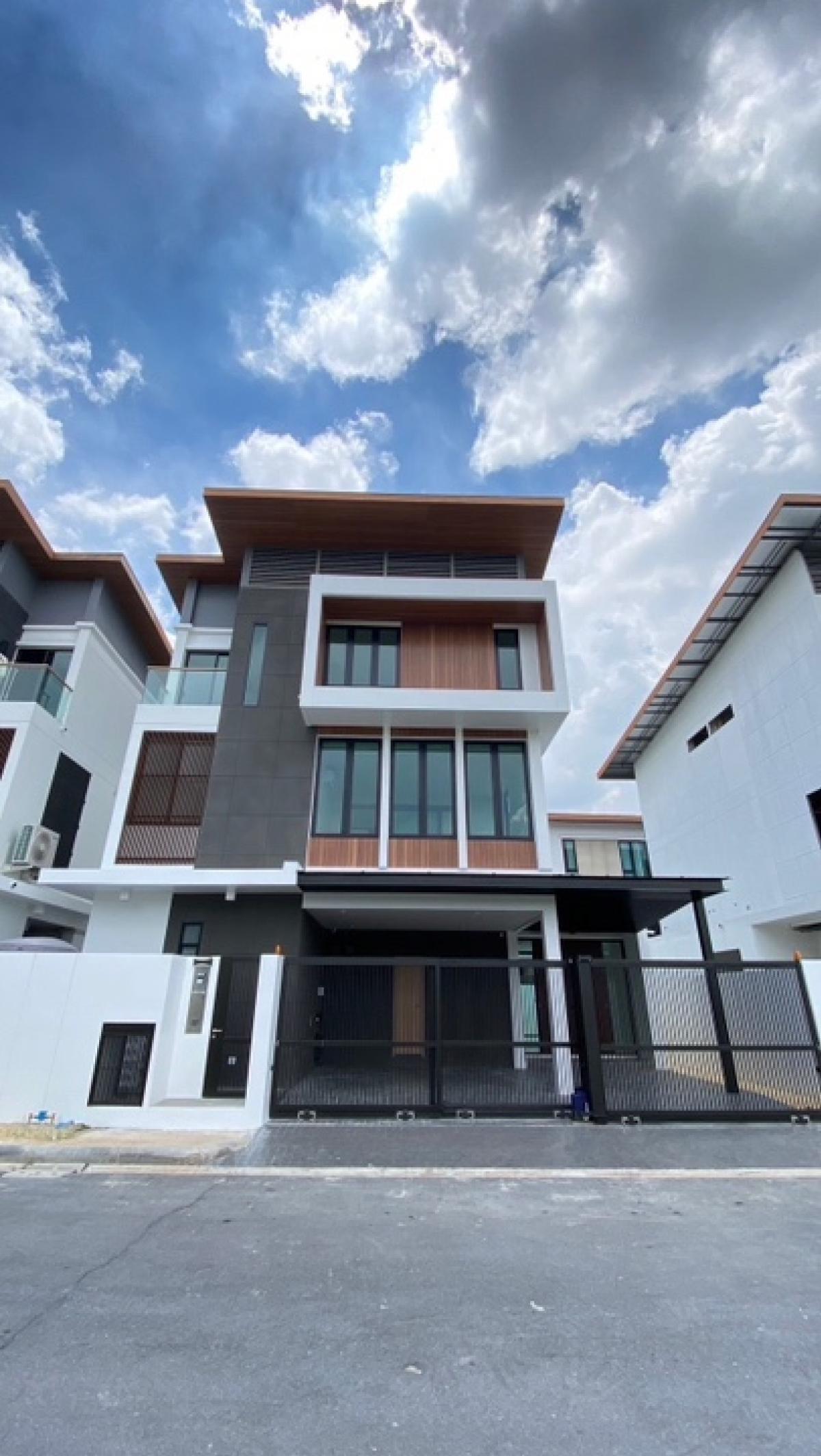 📢👇บ้านใหม่ พร้อมสระว่ายน้ำ 𝐓𝐡𝐞 𝐀𝐯𝐚 𝐑𝐞𝐬𝐢𝐝𝐞𝐧𝐜𝐞 𝐒𝐮𝐤𝐡𝐮𝐦𝐯𝐢𝐭 𝟕𝟕 ใกล้ Well International School และ Bangkok Prep. 📢👇บ้านใหม่ พร้อมสระว่ายน้ำ 𝐓𝐡𝐞 𝐀𝐯𝐚 𝐑𝐞𝐬𝐢𝐝𝐞𝐧𝐜𝐞 𝐒𝐮𝐤𝐡𝐮𝐦𝐯𝐢𝐭 𝟕𝟕 ใกล้ Well International School และ Bangkok Prep.