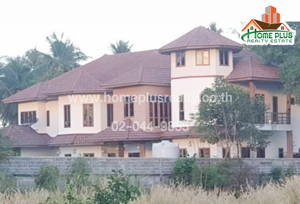 Two-storey detached house, Roman style, near the Takhian Tia Subdistrict Municipality Office, Bang Lamung District, Chonburi Two-storey detached house, Roman style, near the Takhian Tia Subdistrict Municipality Office, Bang Lamung District, Chonburi