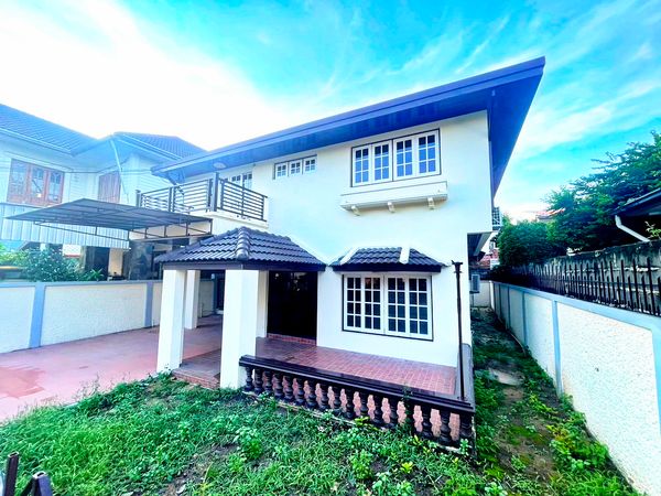 HK0108😍 For SELL ขาย บ้านเดี่ยว House 2 ชั้น,🚪4 ห้องนอน🚄ใกล้ MRT ห้วยขวาง 🏢ประชาราษฎร์บำเพ็ญ🔔พื้นที่บ้าน:61ตร.วา🔔พื้นที่ใช้สอย:300ตร.ม.💲ขาย:12,900,000฿📞O99-5919653,O65-9423251✅LineID:@sureresidence