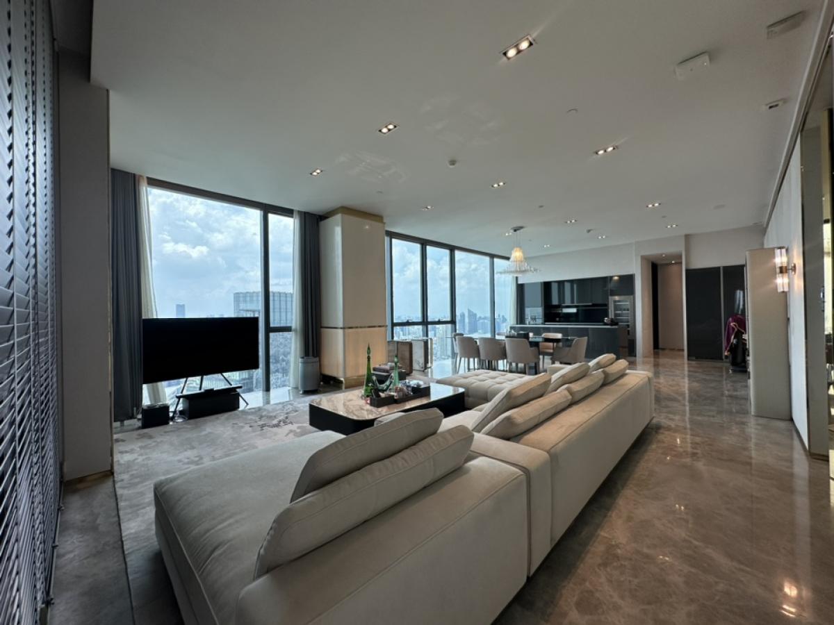 Rental : Penhouse At Marque Sukhumvit , 3 bedroom 4 bathroom 1 Maid's room, Size 296.26 S.qm , 40+ Floor