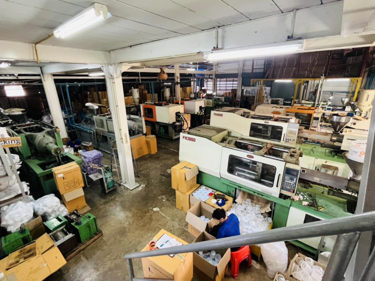 Average income of 3 million per month! Selling factory business with export and domestic customer base. Want to retire and have children live abroad. Who will be lucky?