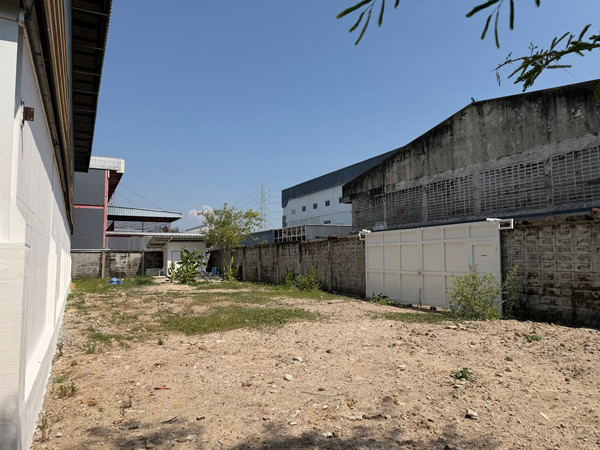 โรงงานหลังเดี่ยวปรับปรุงใหม่ ขนาด 1,000 ตร.ม. ให้เช่า บนถนนเทพารักษ์ สมุทรปราการ ราคา 220,000 บาท ต่อเดือน ถนนเทพารักษ์ – รูปที่ 4