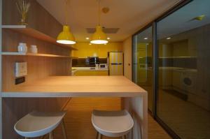 ♦ Nice view ♦ ชั้น 40++ 83.00 ตร.ม. | 2 ห้องนอน 2 ห้องน้ำ | ใกล้ HomePro พระราม 3 1 นาที, สวนสาธารณะเฉลิมพระเกียรติ 1 นาที, เซ็นทรัล พระราม 3 7 นาที