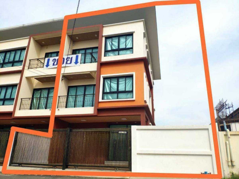 ขายทาวน์โฮม 3 ชั้น ใกล้ถนนประเสริฐมนูกิจ 100 เมตร ขายทาวน์โฮม 3 ชั้น ใกล้ถนนประเสริฐมนูกิจ 100 เมตร