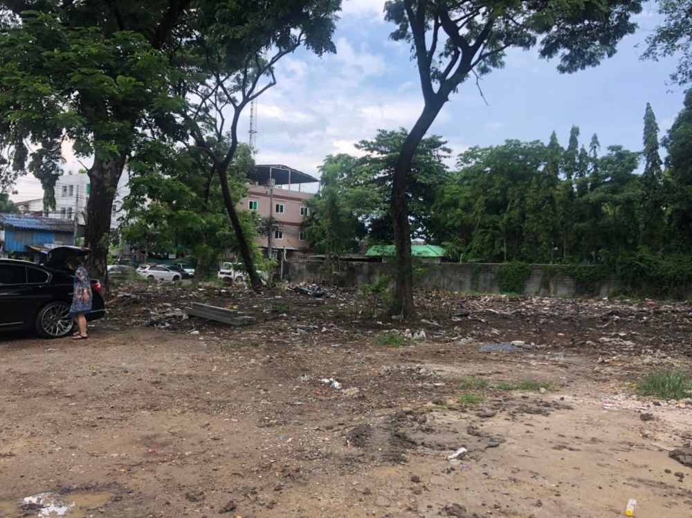 Land Soi Pattanakarn 32 / 456.2 Square Wa (FOR SALE) TIK300