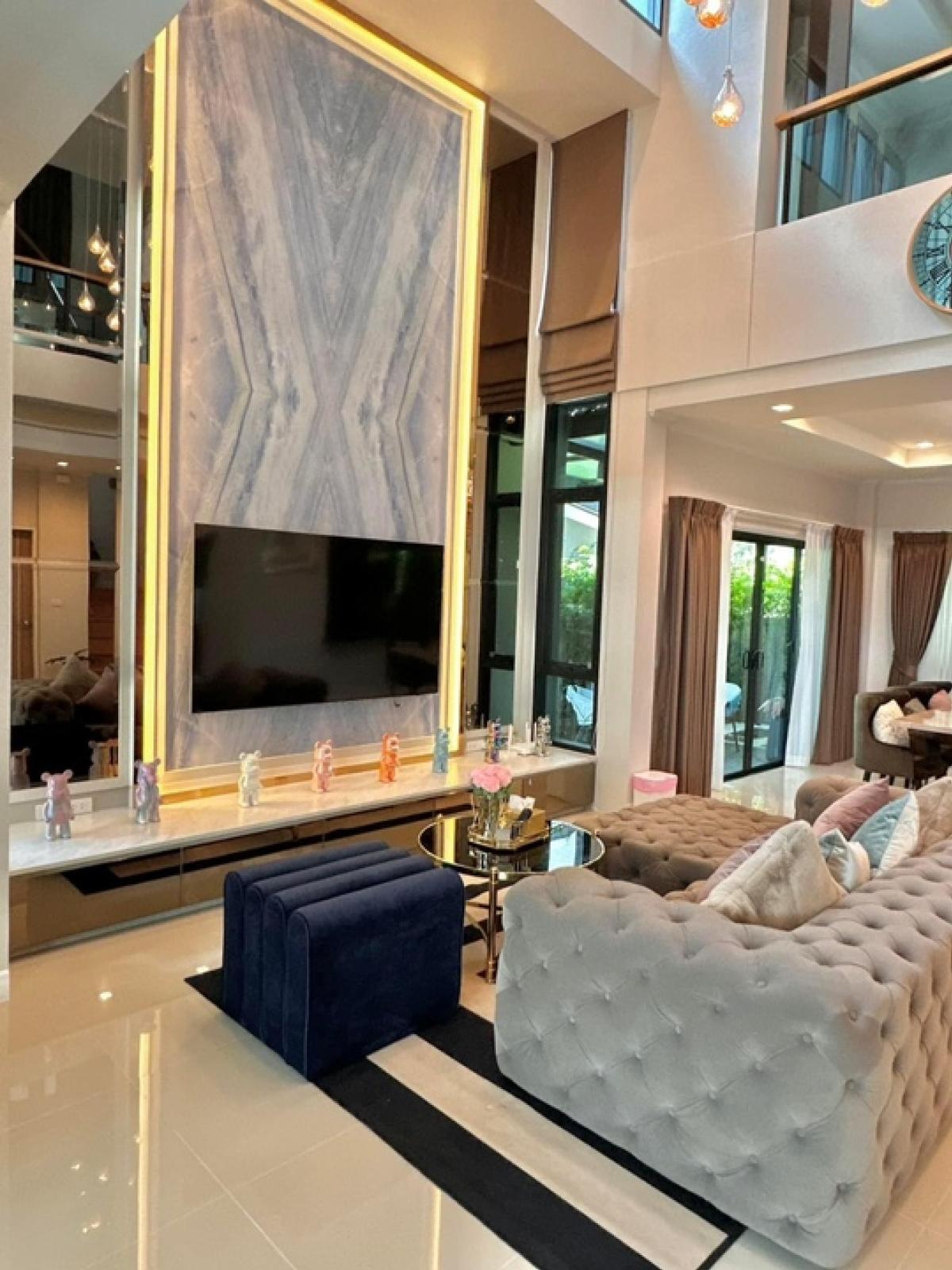 House for Rent Supalai Essence Suanluang 5 bedrooms House for Rent Supalai Essence Suanluang 5 bedrooms