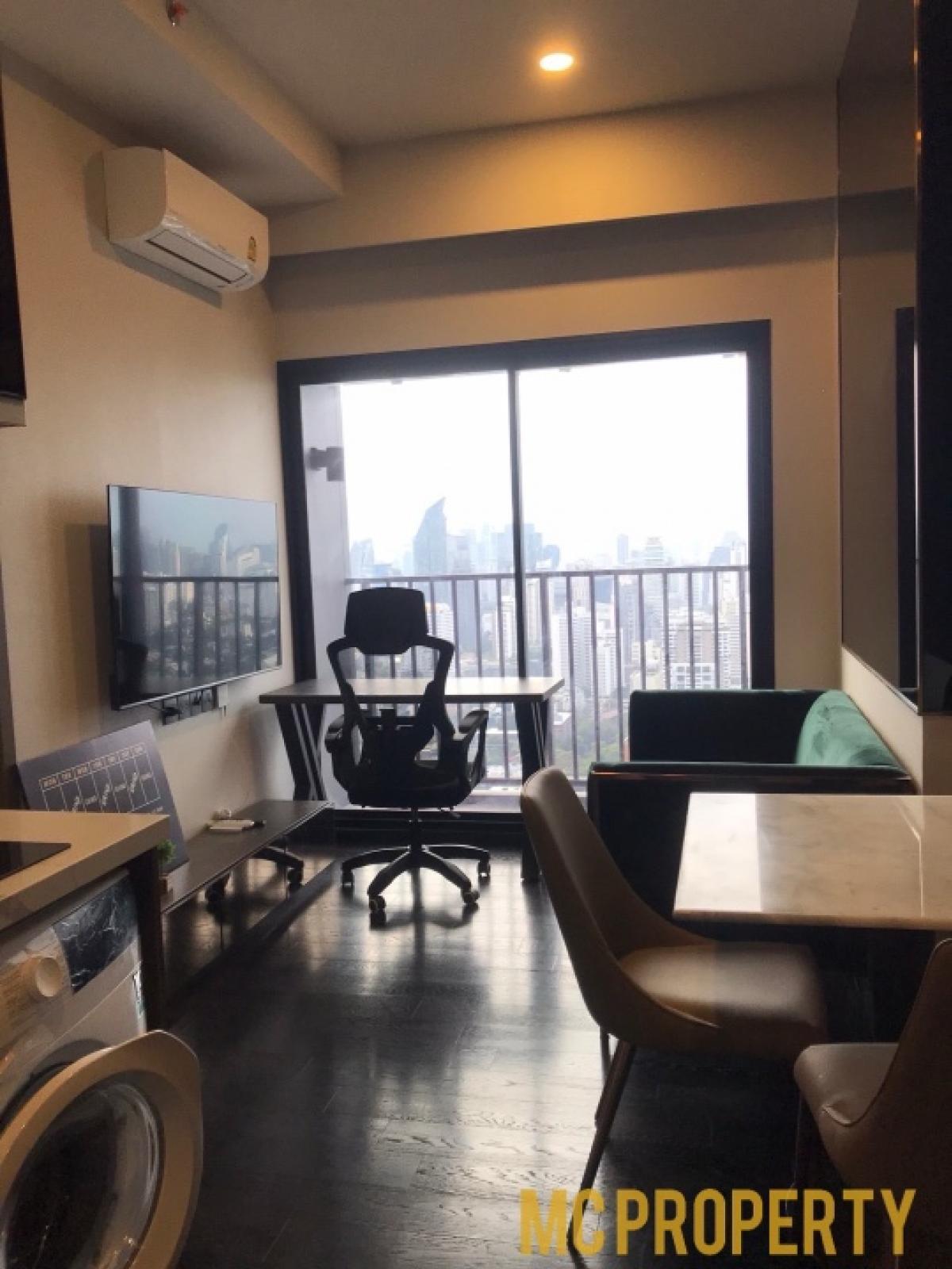 Park Origin Thonglor 1 bedroom 31sqm very high floor for rent only 40,000 please contact 0816878954 Park Origin Thonglor 1 bedroom 31sqm very high floor for rent only 40,000 please contact 0816878954