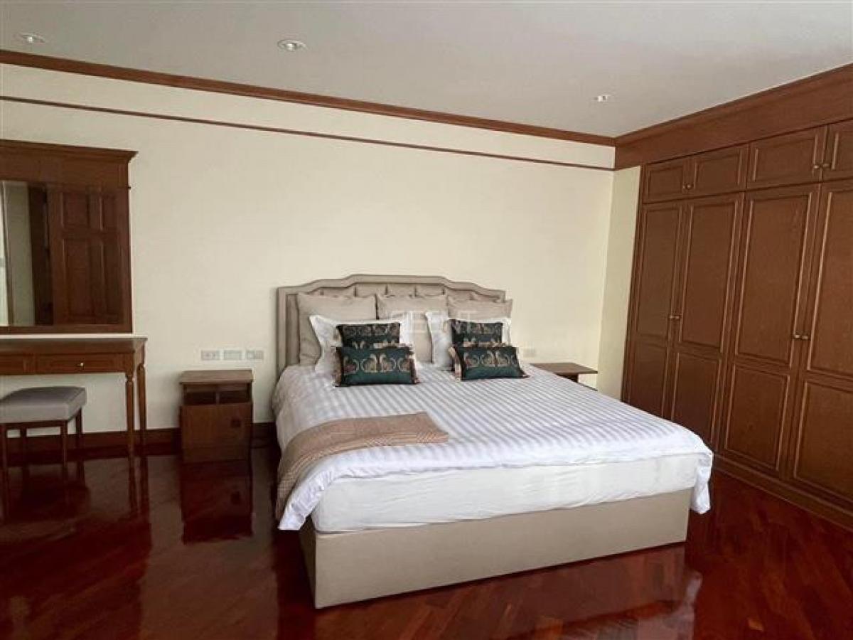 For Rent!! Ruamsuk Condo Sukhumvit 26 Rent Price!! 150,000฿ per month❤️‍🔥 3 Bedrooms 4 Bathrooms size 320 sq.m. Contract Aomam (agent) Tel./Line id : 0955871692 WhatsApp : +66 95 587 1692 – รูปที่ 2