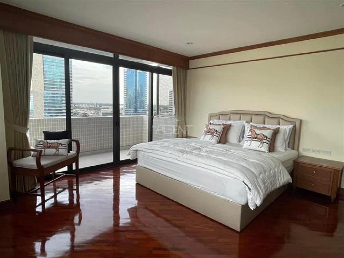 For Rent!! Ruamsuk Condo Sukhumvit 26 Rent Price!! 150,000฿ per month❤️‍🔥 3 Bedrooms 4 Bathrooms size 320 sq.m. Contract Aomam (agent) Tel./Line id : 0955871692 WhatsApp : +66 95 587 1692 – รูปที่ 4