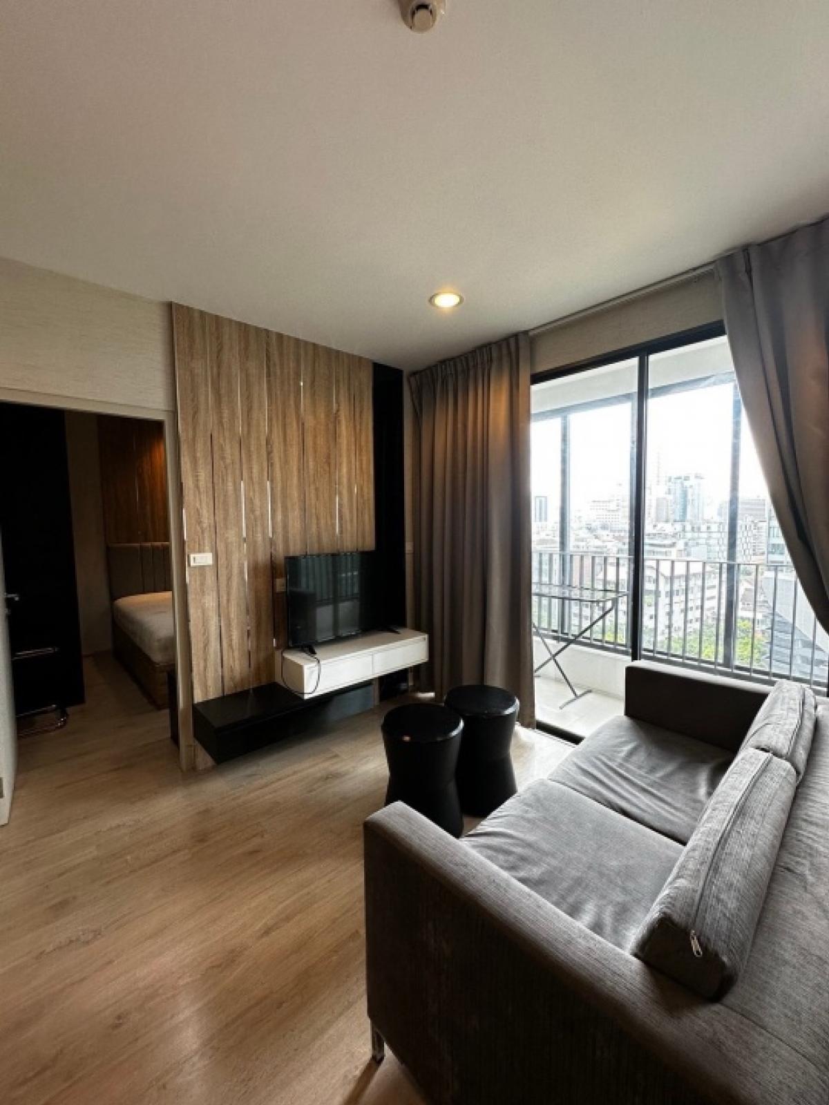 For Rent!! Ideo Q Ratchathewi Rent Price!! 28,000฿ per month❤️‍🔥2 Bedrooms 1 Bathroom size 50 sq.m. Contract Aomam (agent) Tel./Line id : 0955871692 WhatsApp : +66 95 587 1692 – รูปที่ 3