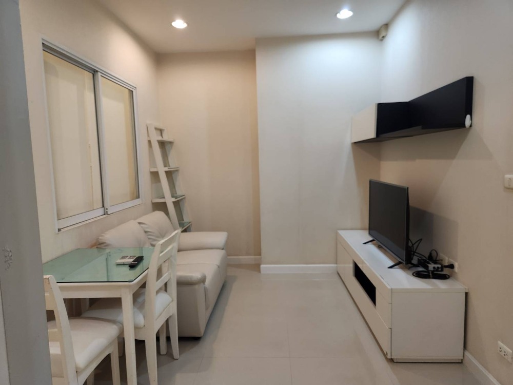 Hot price!!!!!!For Rent Q House Sathorn Condo Hot price!!!!!!For Rent Q House Sathorn Condo