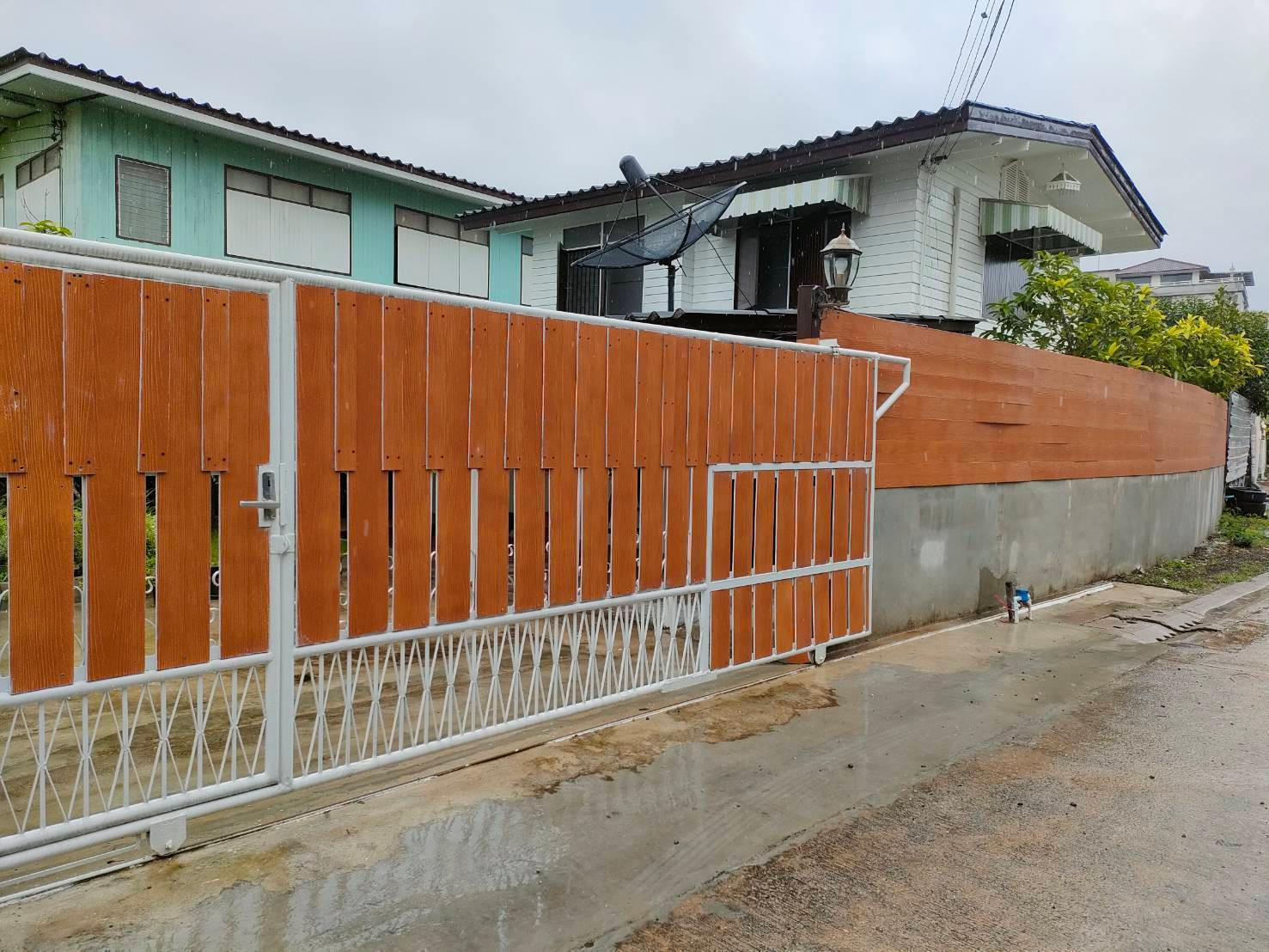 Single house for rent, Udomsuk-Bangna area, near Central Bangna, only 6 minutes. Single house for rent, Udomsuk-Bangna area, near Central Bangna, only 6 minutes.