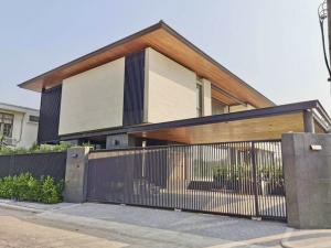 📢👇Evergreen Ville Bangna KM.5, near the expressway, Central Bangna, near many international schools such as ICS International school , Bangkok Patana, TSIS, Raffles, and Berkeley. Close to BTS