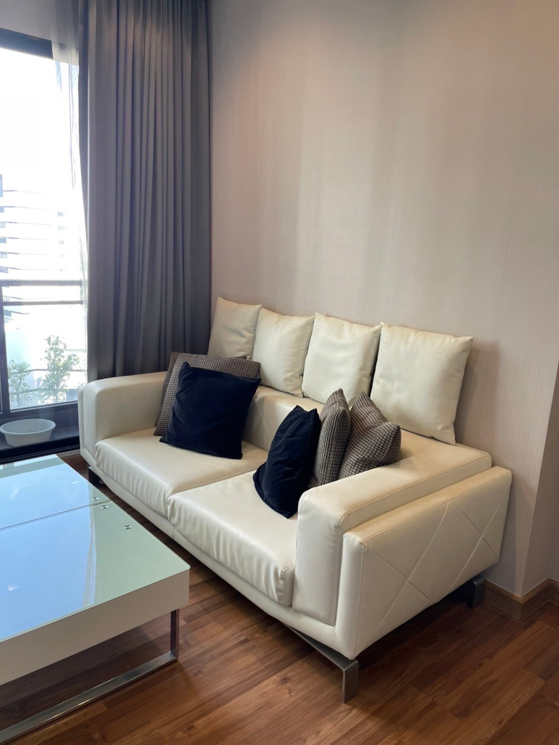 Ivy Ampio for rent 25,0000 baht 44 sqm ห้องสวย ราคาดี พร้อมเข้าอยู่ ติดต่อนัดชมโครงการได้เลยค่ะ Ivy Ampio for rent 25,0000 baht 44 sqm ห้องสวย ราคาดี พร้อมเข้าอยู่ ติดต่อนัดชมโครงการได้เลยค่ะ