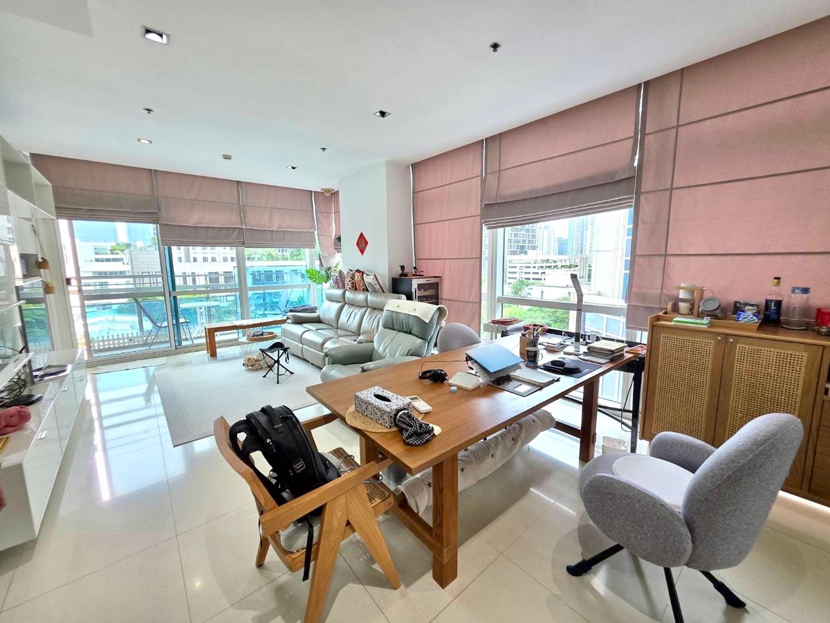 Athenee Residence 2bed for sell: 2bed 2bath 131.77sqm. 35,600,000 Am: 0656199198 Athenee Residence 2bed for sell: 2bed 2bath 131.77sqm. 35,600,000 Am: 0656199198