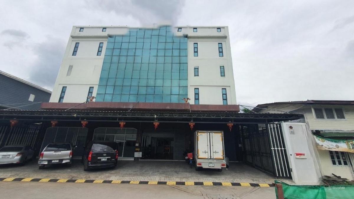ปล่อยเช่า อาคารสำนักงาน Stand alone 6 ชั้น ลาดพร้าว 101 ซอย โพธิ์แก้ว กรุงเทพ, ที่จอดรถหลายคัน, เข้าออกสะดวกสบาย