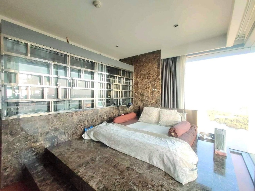 ● Best view ● ชั้น 35+ 243.00 ตร.ม. | 3 ห้องนอน วิวแม่น้ำเจ้าพระยา | ใกล้ เซ็นทรัล พระราม 3 7 นาที, เทอร์มินอล21 พระราม 3 16 นาที ● Best view ● ชั้น 35+ 243.00 ตร.ม. | 3 ห้องนอน วิวแม่น้ำเจ้าพระยา | ใกล้ เซ็นทรัล พระราม 3 7 นาที, เทอร์มินอล21 พระราม 3 16 นาที