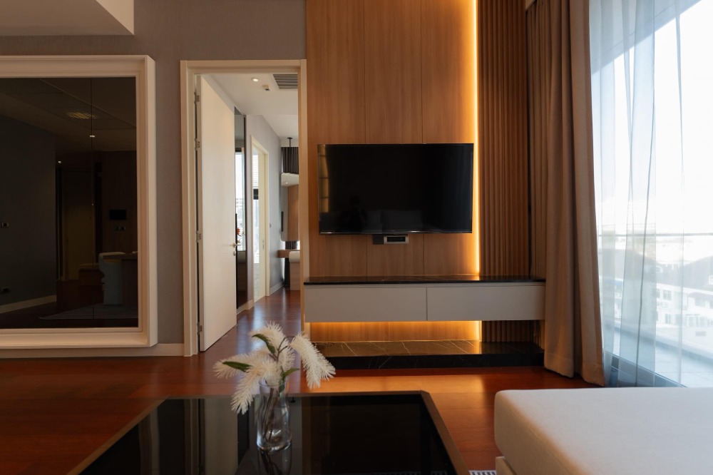 ● Nice decoration ● ชั้น 05+ 82.19 ตร.ม. | 2 ห้องนอน ตกแต่งครบ | คอนโด ใกล้ เจ อเวนิว 1 นาที, โรงพยาบาลสมิติเวช สุขุมวิท 3 นาที, BTS ทองหล่อ 4 นาที – รูปที่ 3