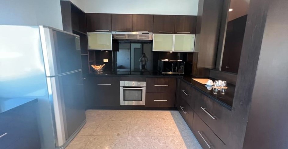 ● Rare unit ● ชั้น 10+ 275.00 ตร.ม. | 4 ห้องนอน ตกแต่งครบ | ติดสวนลุมพินี, ใกล้ Central Embassy 2 นาที, BTS เพลินจิต 3 นาที – รูปที่ 3